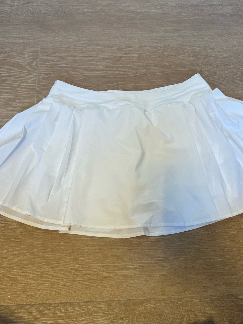 Lululemon White Pleated Tennis Skirt